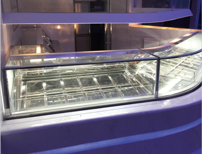 Ice cream Showcase