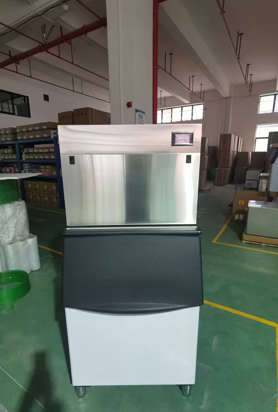Continuous Snowflake Machine