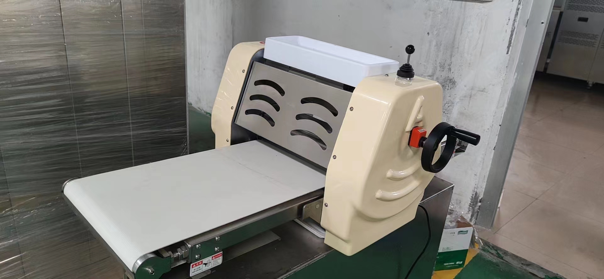 Mini Dough Sheeter